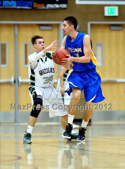 Thumbnail 1 in Del Campo vs. Granite Bay (Common Good Classic) photogallery.
