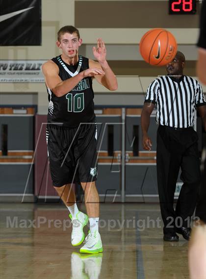 Thumbnail 3 in Columbia Christian vs. Jackson (MaxPreps Holiday Classic) photogallery.