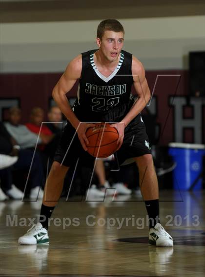 Thumbnail 3 in Columbia Christian vs. Jackson (MaxPreps Holiday Classic) photogallery.