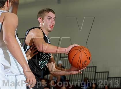 Thumbnail 2 in Columbia Christian vs. Jackson (MaxPreps Holiday Classic) photogallery.