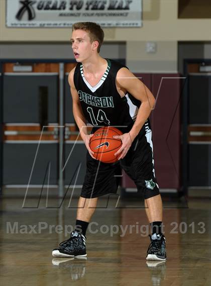 Thumbnail 2 in Columbia Christian vs. Jackson (MaxPreps Holiday Classic) photogallery.