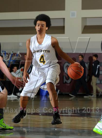 Thumbnail 1 in Columbia Christian vs. Jackson (MaxPreps Holiday Classic) photogallery.