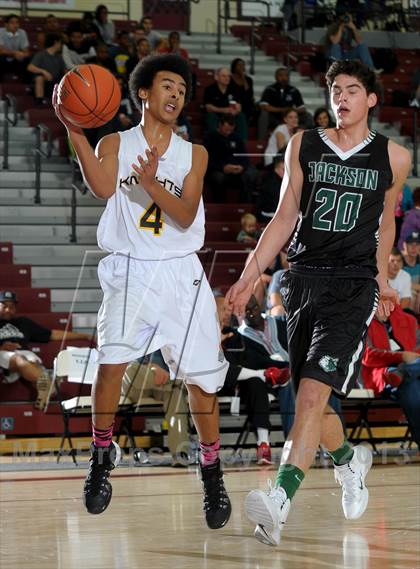 Thumbnail 2 in Columbia Christian vs. Jackson (MaxPreps Holiday Classic) photogallery.