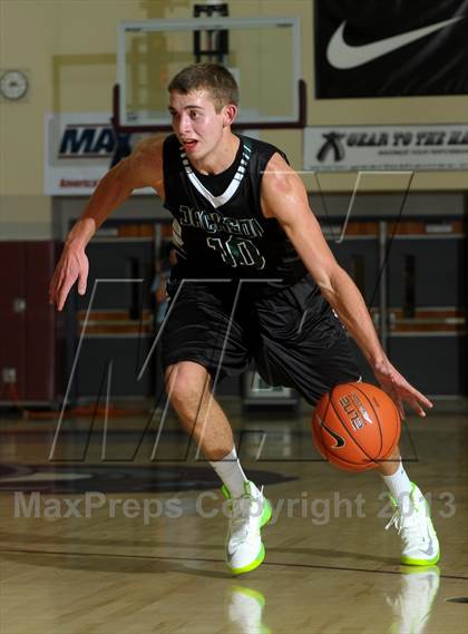 Thumbnail 2 in Columbia Christian vs. Jackson (MaxPreps Holiday Classic) photogallery.
