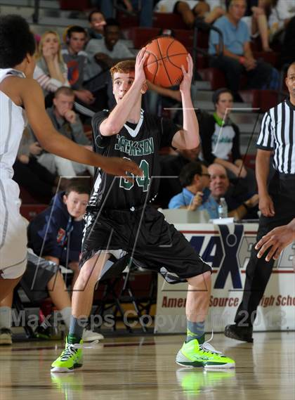 Thumbnail 1 in Columbia Christian vs. Jackson (MaxPreps Holiday Classic) photogallery.