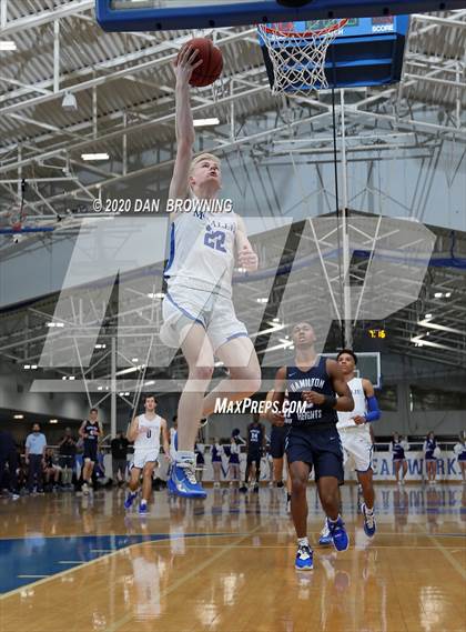 Thumbnail 2 in Hamilton Heights Christian Academy @ McCallie (Dr Pepper Classic) photogallery.