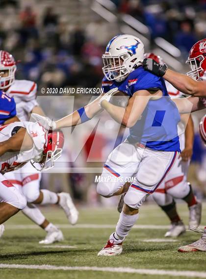 Thumbnail 3 in Graham vs Perryton (UIL 4A Area Playoff) photogallery.