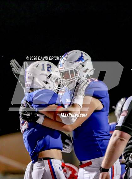 Thumbnail 3 in Graham vs Perryton (UIL 4A Area Playoff) photogallery.