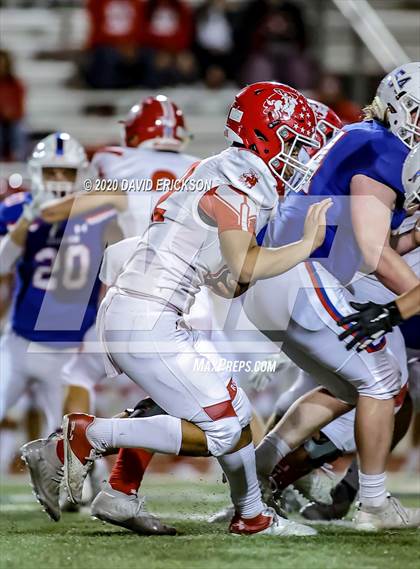 Thumbnail 1 in Graham vs Perryton (UIL 4A Area Playoff) photogallery.