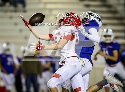Thumbnail 3 in Graham vs Perryton (UIL 4A Area Playoff) photogallery.