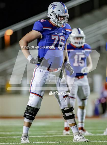 Thumbnail 1 in Graham vs Perryton (UIL 4A Area Playoff) photogallery.