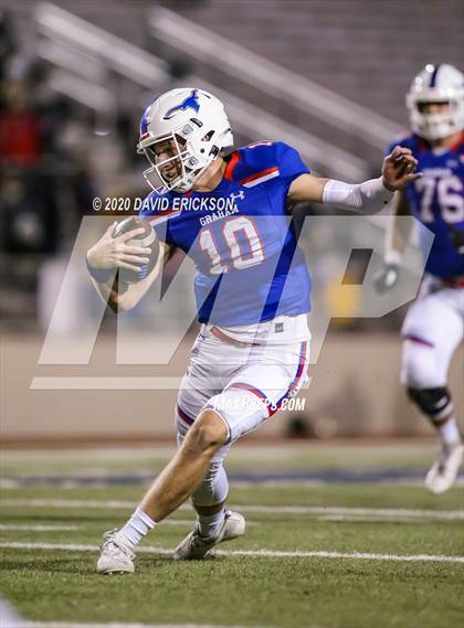 Thumbnail 2 in Graham vs Perryton (UIL 4A Area Playoff) photogallery.
