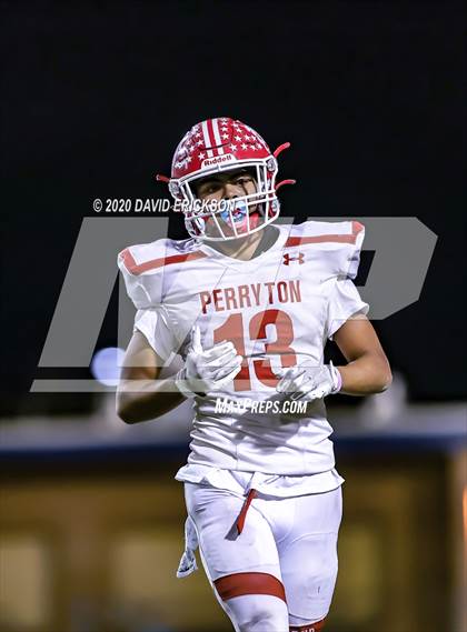 Thumbnail 2 in Graham vs Perryton (UIL 4A Area Playoff) photogallery.