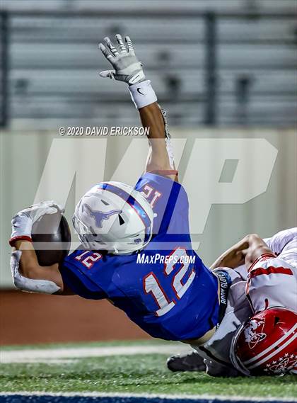 Thumbnail 2 in Graham vs Perryton (UIL 4A Area Playoff) photogallery.