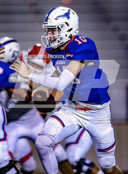 Thumbnail 3 in Graham vs Perryton (UIL 4A Area Playoff) photogallery.