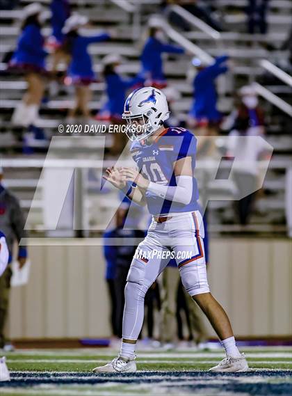 Thumbnail 2 in Graham vs Perryton (UIL 4A Area Playoff) photogallery.