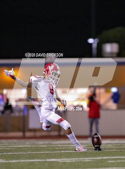 Thumbnail 1 in Graham vs Perryton (UIL 4A Area Playoff) photogallery.
