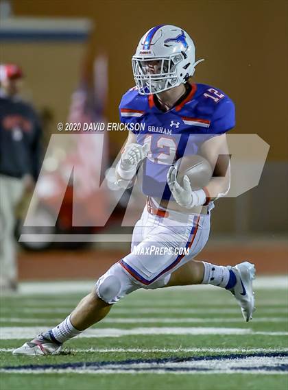 Thumbnail 3 in Graham vs Perryton (UIL 4A Area Playoff) photogallery.