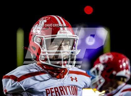 Thumbnail 3 in Graham vs Perryton (UIL 4A Area Playoff) photogallery.