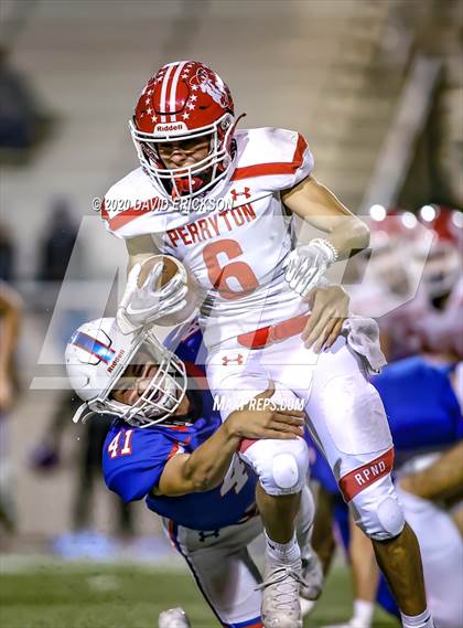 Thumbnail 2 in Graham vs Perryton (UIL 4A Area Playoff) photogallery.