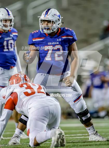 Thumbnail 2 in Graham vs Perryton (UIL 4A Area Playoff) photogallery.