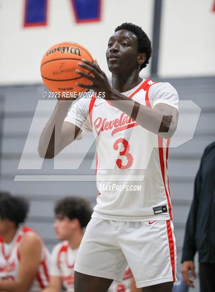 Thumbnail 2 in Brentwood School vs Cleveland (Crown City Round Ball Classic) photogallery.