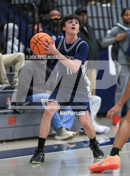 Thumbnail 2 in Brentwood School vs Cleveland (Crown City Round Ball Classic) photogallery.