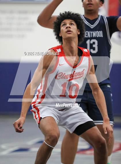 Thumbnail 3 in Brentwood School vs Cleveland (Crown City Round Ball Classic) photogallery.