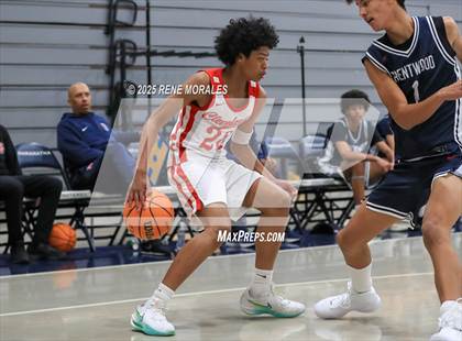 Thumbnail 3 in Brentwood School vs Cleveland (Crown City Round Ball Classic) photogallery.