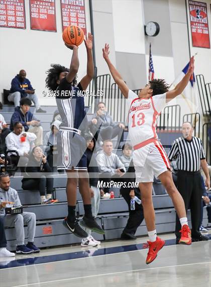 Thumbnail 2 in Brentwood School vs Cleveland (Crown City Round Ball Classic) photogallery.