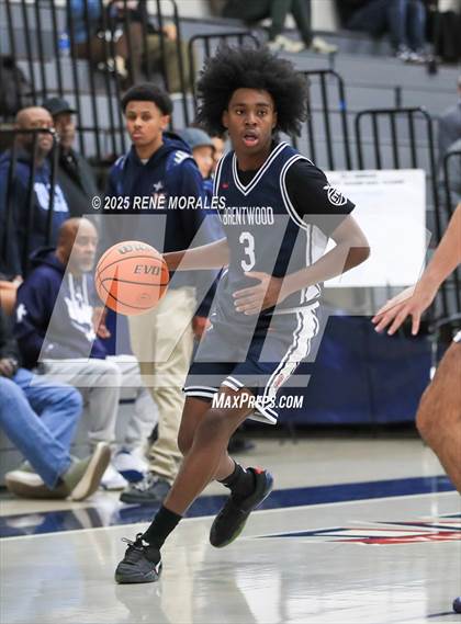 Thumbnail 2 in Brentwood School vs Cleveland (Crown City Round Ball Classic) photogallery.