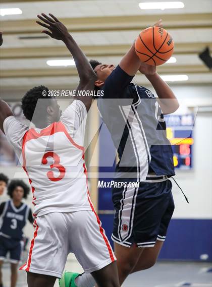 Thumbnail 1 in Brentwood School vs Cleveland (Crown City Round Ball Classic) photogallery.