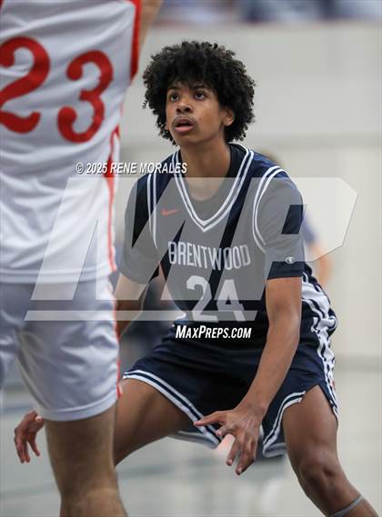 Thumbnail 3 in Brentwood School vs Cleveland (Crown City Round Ball Classic) photogallery.