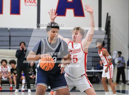 Thumbnail 2 in Brentwood School vs Cleveland (Crown City Round Ball Classic) photogallery.