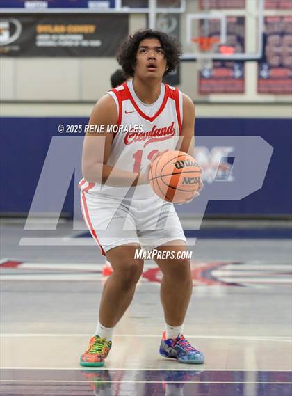 Thumbnail 3 in Brentwood School vs Cleveland (Crown City Round Ball Classic) photogallery.