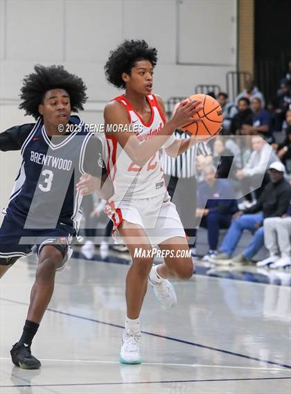 Thumbnail 3 in Brentwood School vs Cleveland (Crown City Round Ball Classic) photogallery.