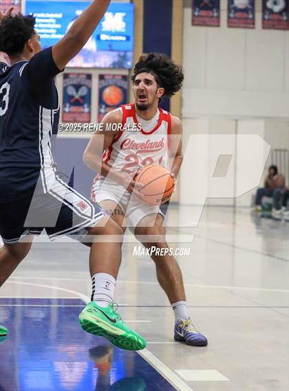 Thumbnail 2 in Brentwood School vs Cleveland (Crown City Round Ball Classic) photogallery.