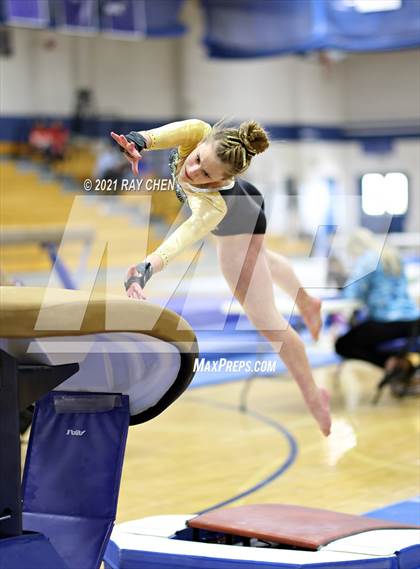 Thumbnail 3 in CHSAA 4A Individual Championships photogallery.