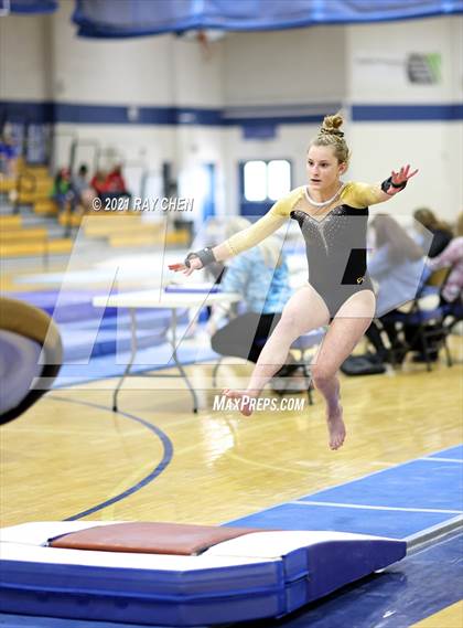 Thumbnail 2 in CHSAA 4A Individual Championships photogallery.