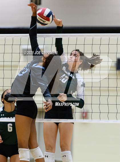 Thumbnail 3 in Reagan [Ronald] vs Harlan photogallery.