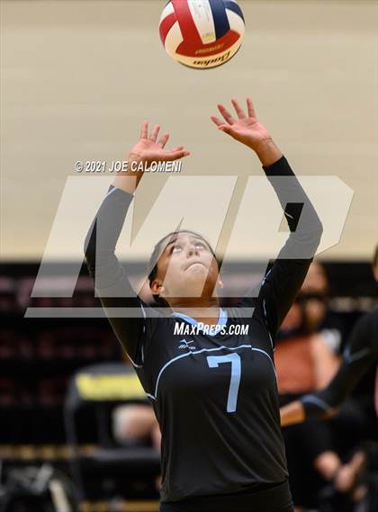Thumbnail 2 in Reagan [Ronald] vs Harlan photogallery.