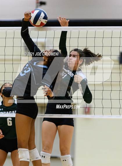 Thumbnail 1 in Reagan [Ronald] vs Harlan photogallery.
