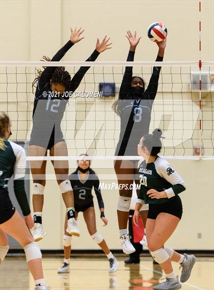 Thumbnail 1 in Reagan [Ronald] vs Harlan photogallery.