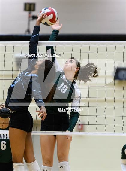 Thumbnail 2 in Reagan [Ronald] vs Harlan photogallery.