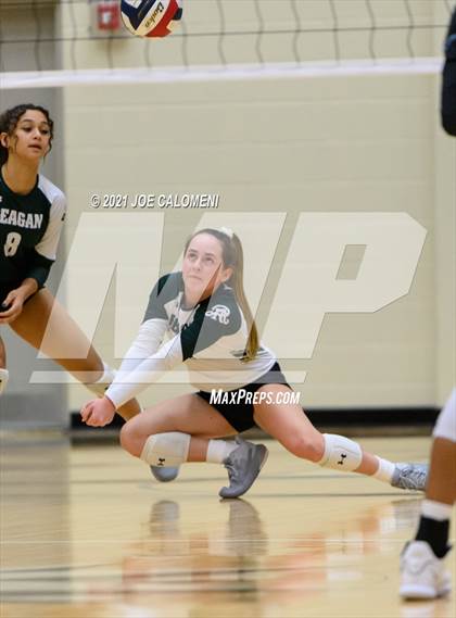 Thumbnail 1 in Reagan [Ronald] vs Harlan photogallery.