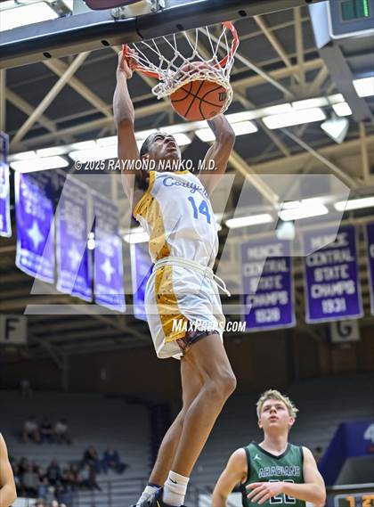 Thumbnail 1 in Pendleton Heights vs. Greenfield-Central (IHSAA 4A Section 9 First Round) photogallery.