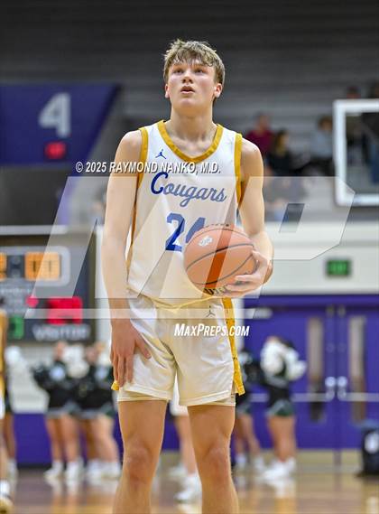 Thumbnail 2 in Pendleton Heights vs. Greenfield-Central (IHSAA 4A Section 9 First Round) photogallery.