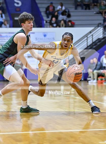 Thumbnail 3 in Pendleton Heights vs. Greenfield-Central (IHSAA 4A Section 9 First Round) photogallery.