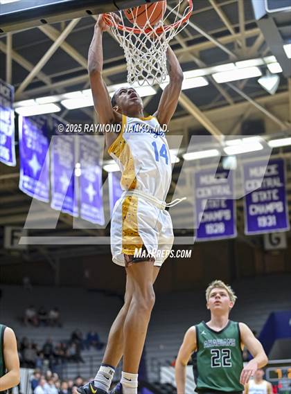 Thumbnail 2 in Pendleton Heights vs. Greenfield-Central (IHSAA 4A Section 9 First Round) photogallery.
