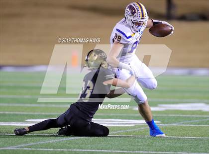 Thumbnail 1 in Brock vs. Clyde (UIL 3A Division 1 Region 1 Bi-District) photogallery.